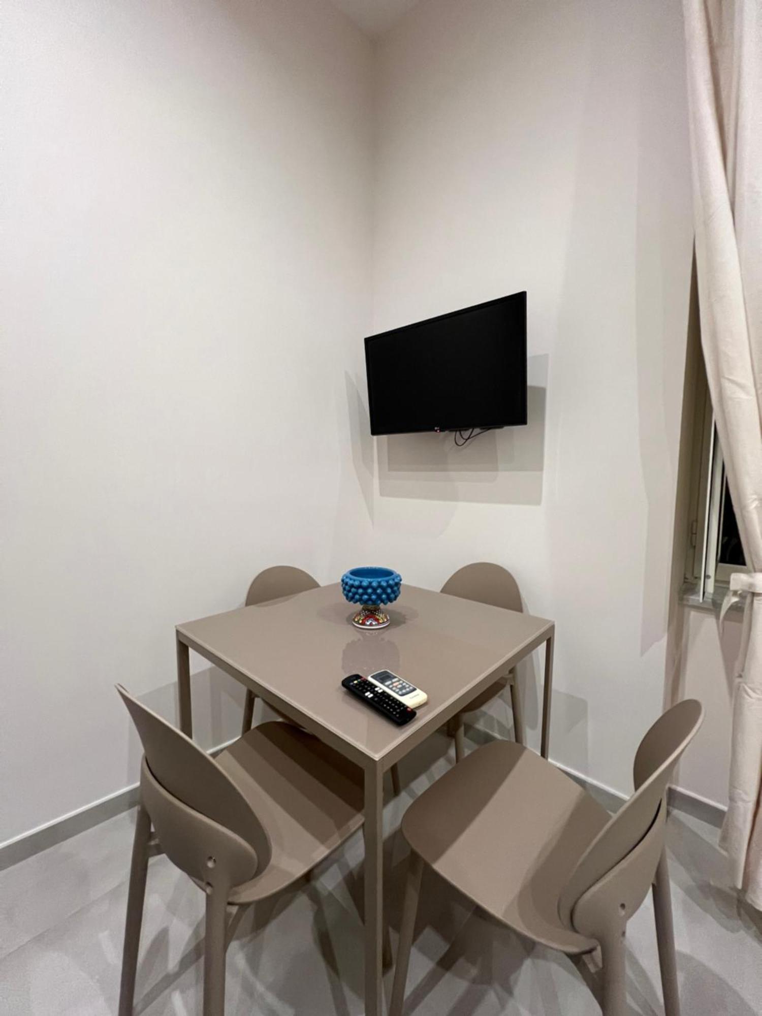 Appartement Ninetta A Toledo à Naples Extérieur photo